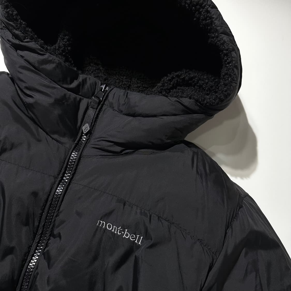 몽벨 24fw 리버시블 플리스 패딩 자켓 블랙 상품이미지8