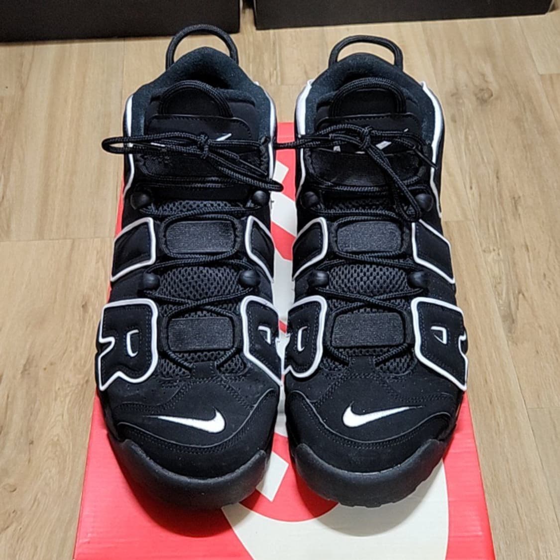 나이키 285 업템포 블랙 화이트 상품이미지2