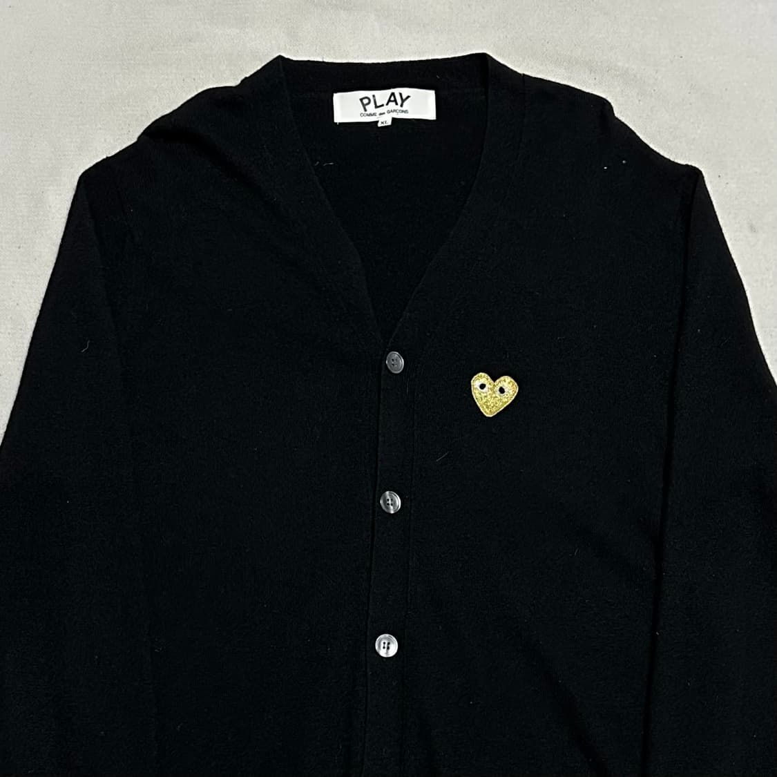 XL 꼼데가르송 골드 하트와펜 블랙 울 가디건 상품이미지1