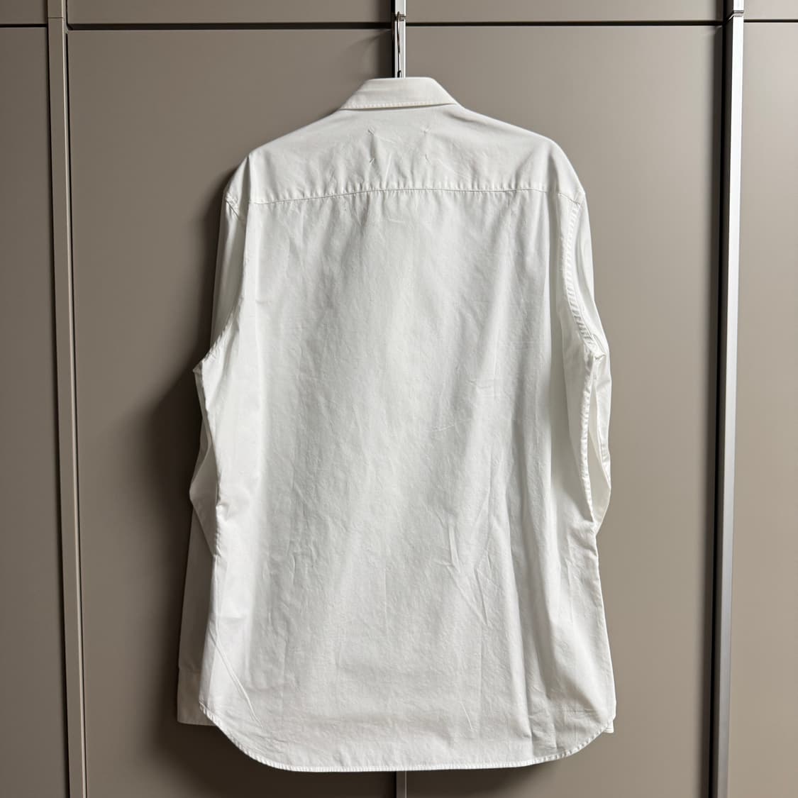메종 마르지엘라 히든 버튼 화이트 셔츠 41 사이즈 새상품 상품이미지2