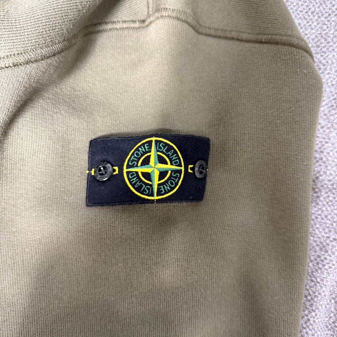 스톤아일랜드 25fw 밀리터리 그린 상품이미지4