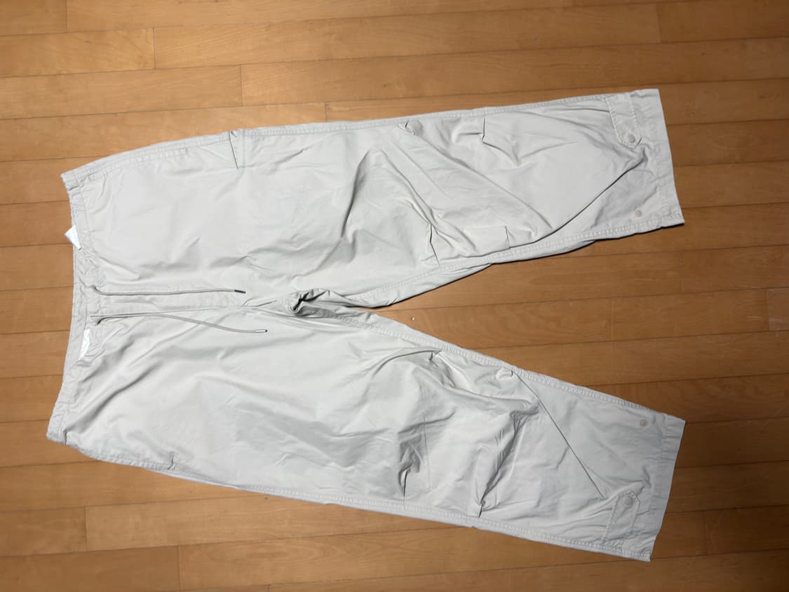 유니클로 와이드 핏 파라슈트 팬츠 상품이미지1