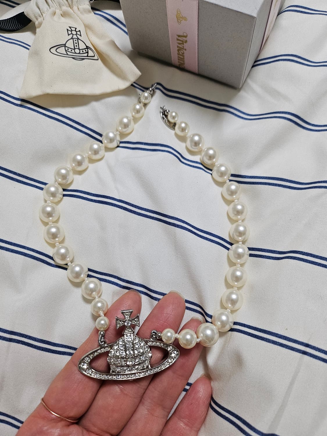 비비안웨스트우드 김나영 진주 초커목걸이 상품이미지4