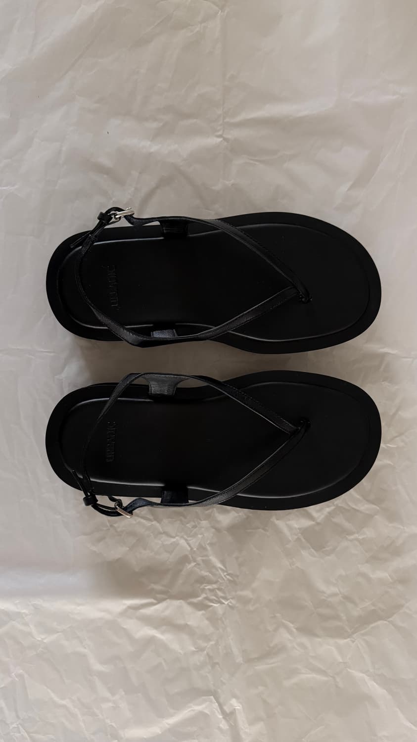 Size 230 / 얼바닉30 클라우디 샌들 블랙 상품이미지3