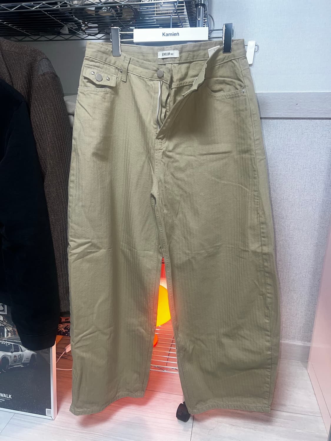 런츠 백포켓 스터드 팬츠 새상품 상품이미지1