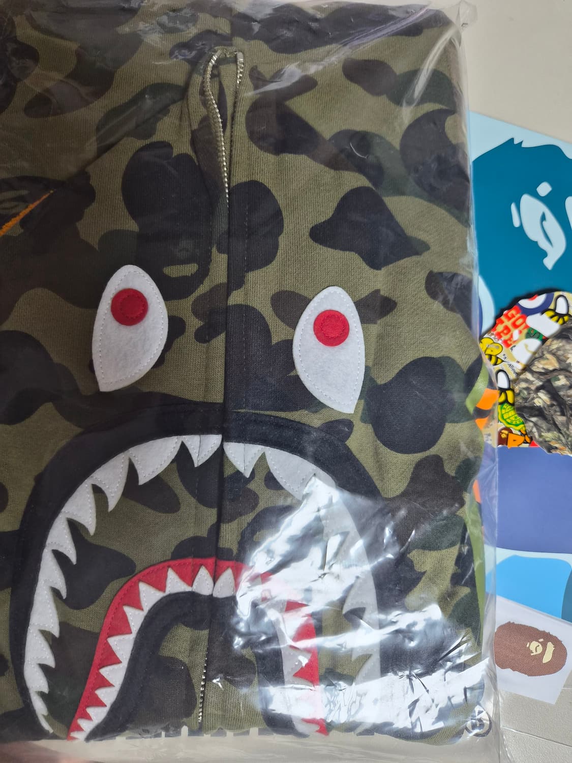 베이프 정품 XL 퍼스트카모 샤크후드 녹계 그린카모 상품이미지3