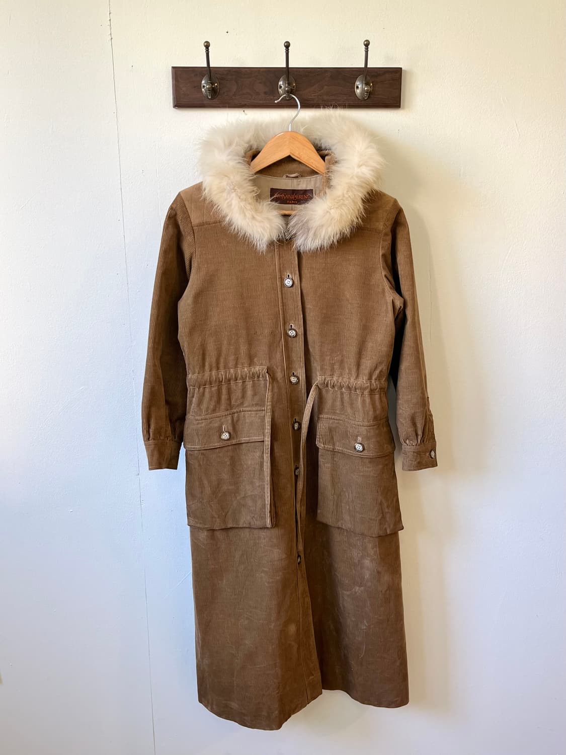 입생로랑 골지 후드퍼 코트 상품이미지1