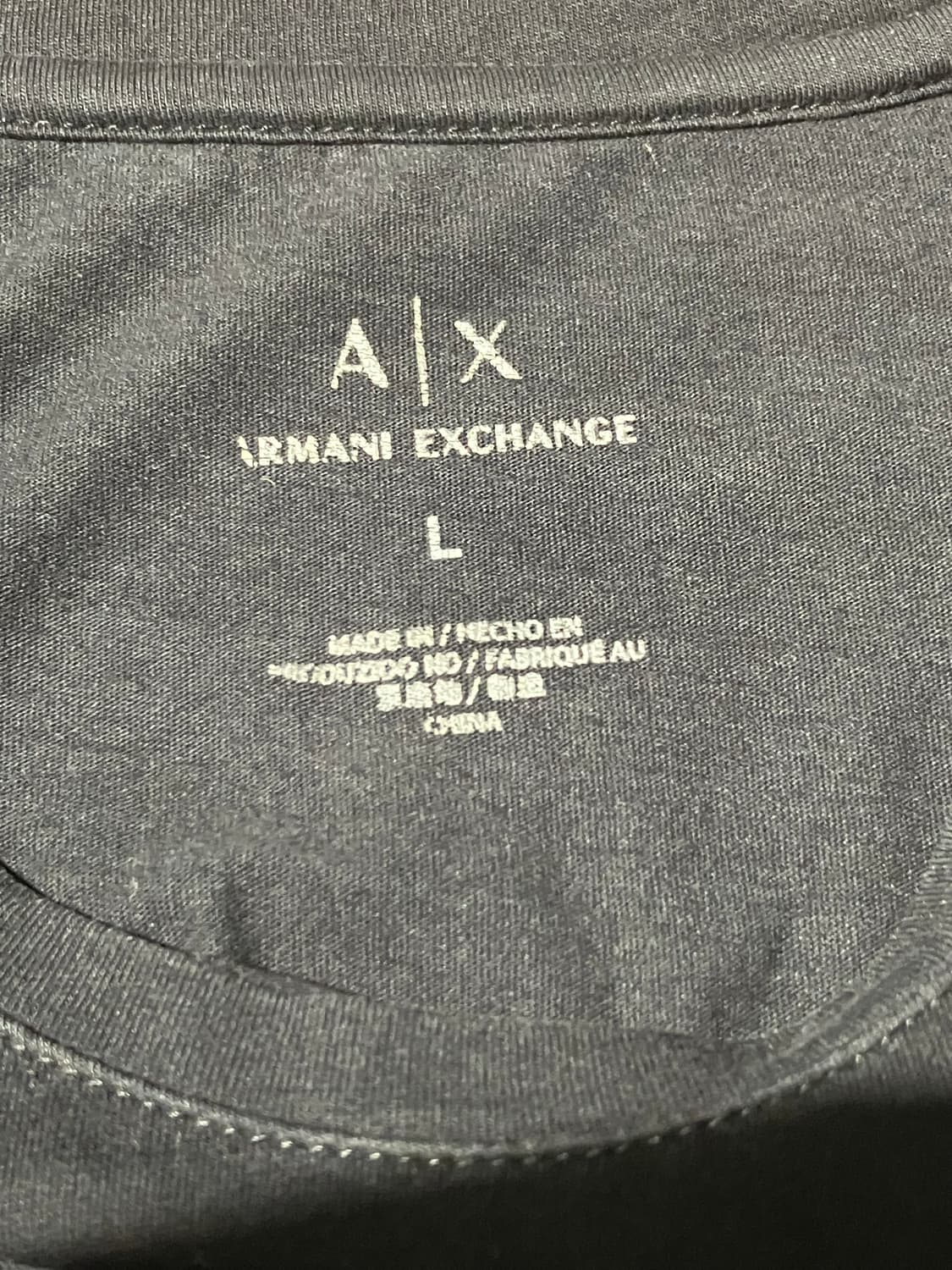 Armani Exchange 기하학 로고 반팔 티셔츠 상품이미지4