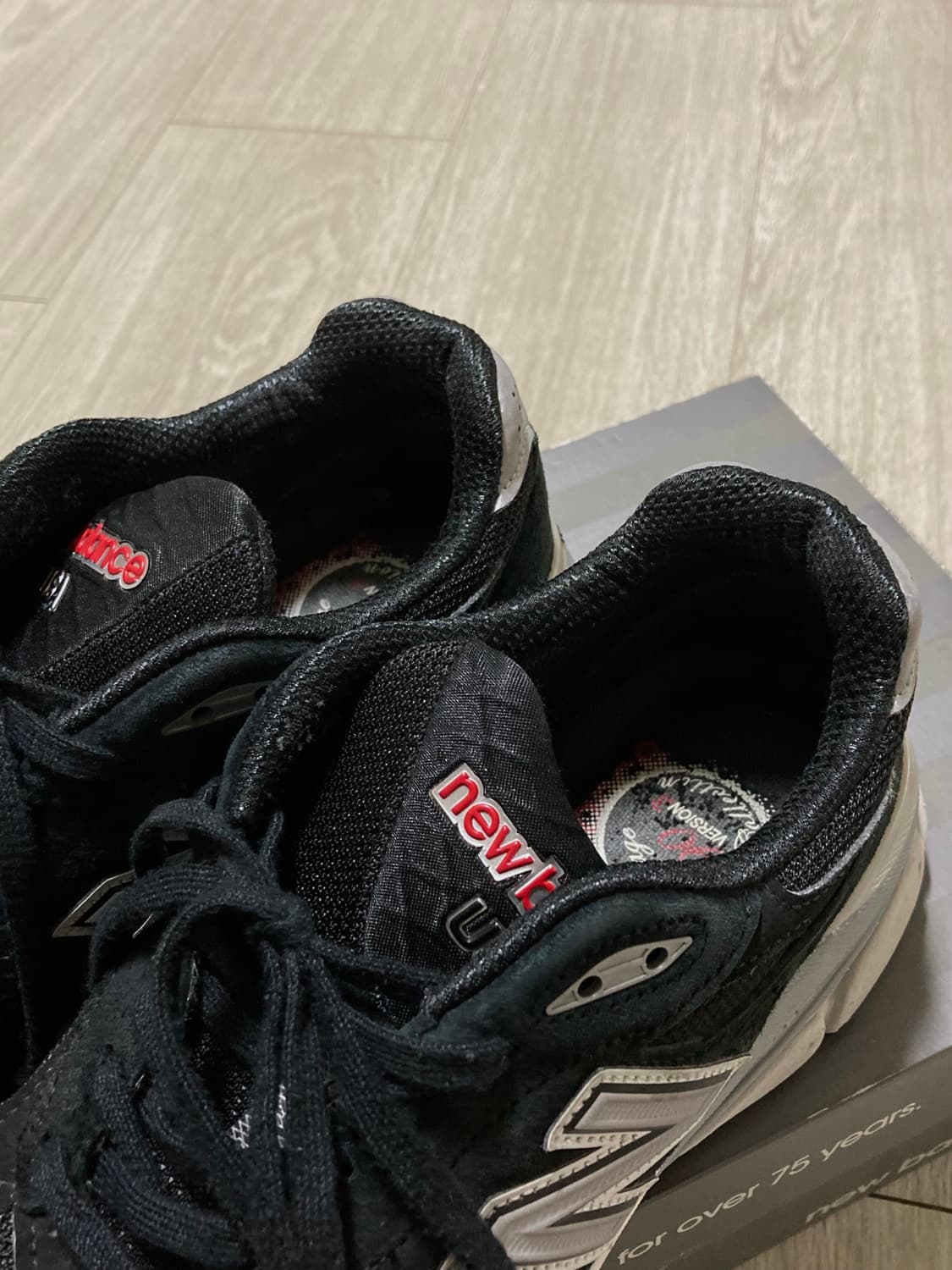 뉴발란스 990v3 블랙 260사이즈 판매 상품이미지2