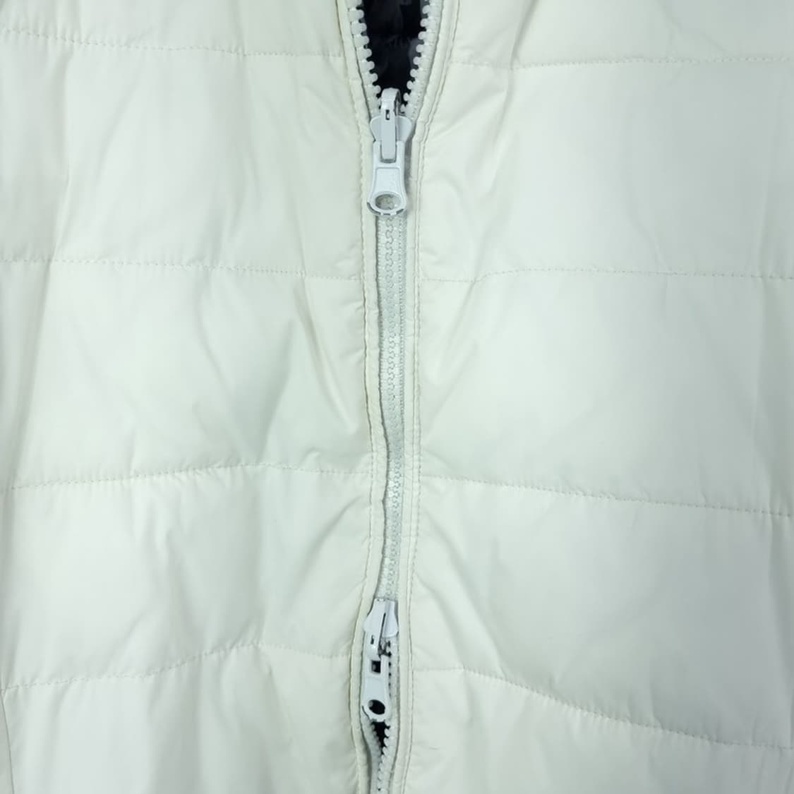 [아르마니] 리버시블 양면 화이트 숏 패딩 P01185 상품이미지8