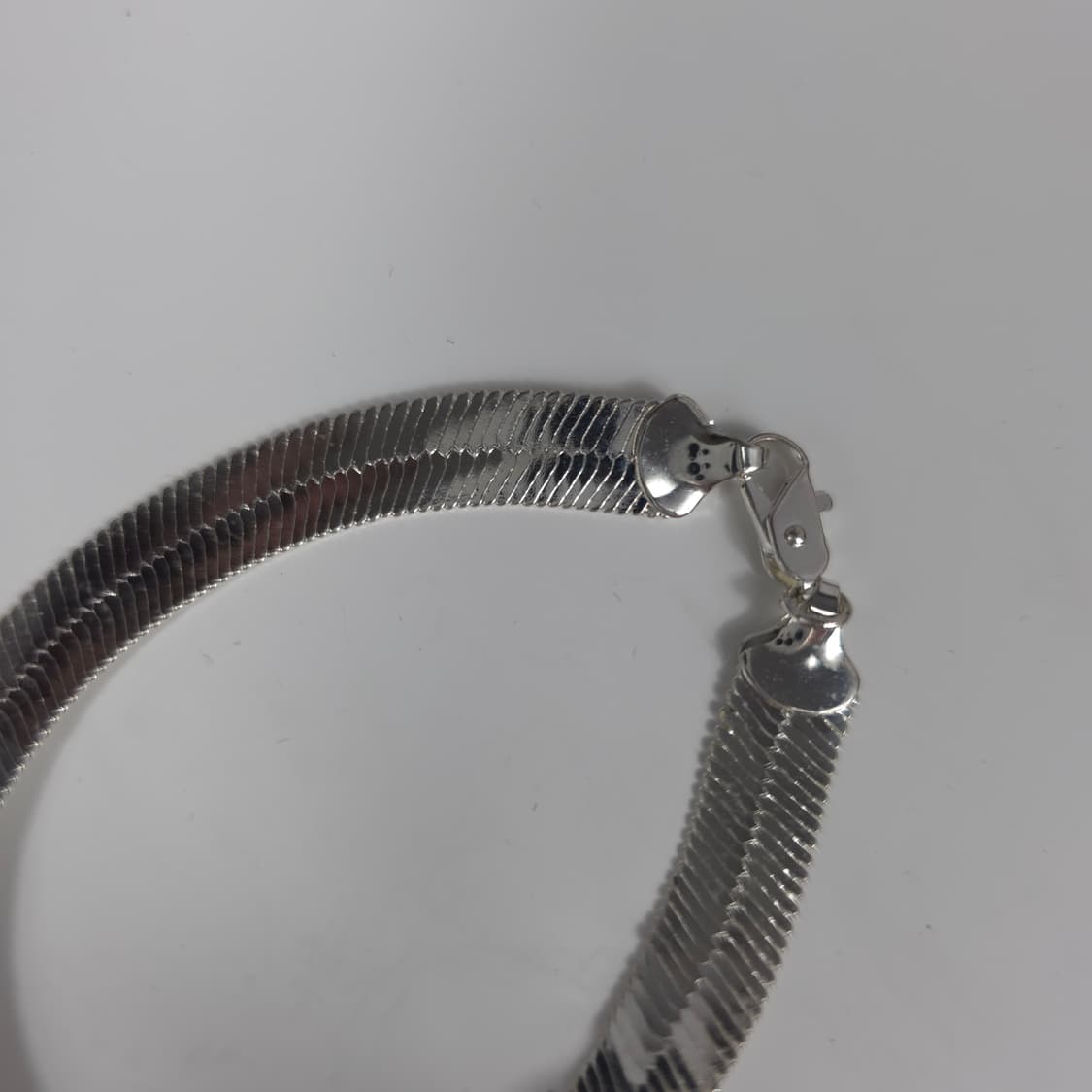 [새상품] 실버 헤링본 팔찌 메탈 상품이미지4