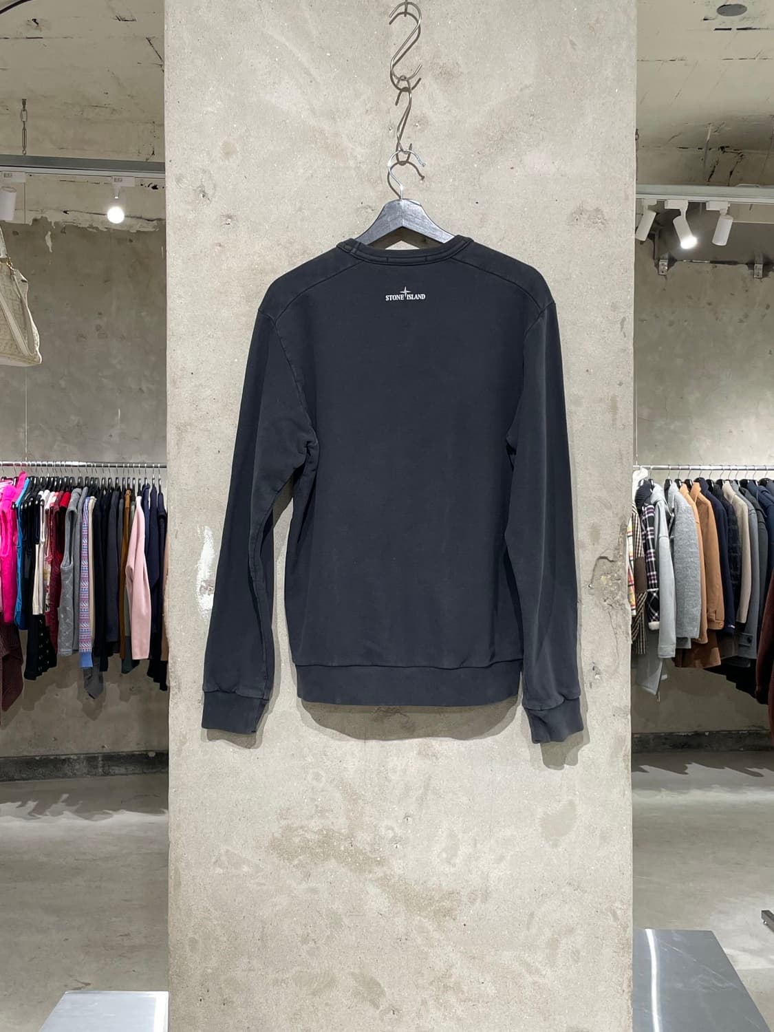 스톤 아일랜드 블랙 컴퍼스 로고 스웻 셔츠 상품이미지6