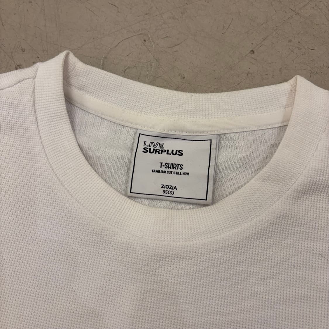 지오지아 화이트 롱 슬리브 상품이미지3