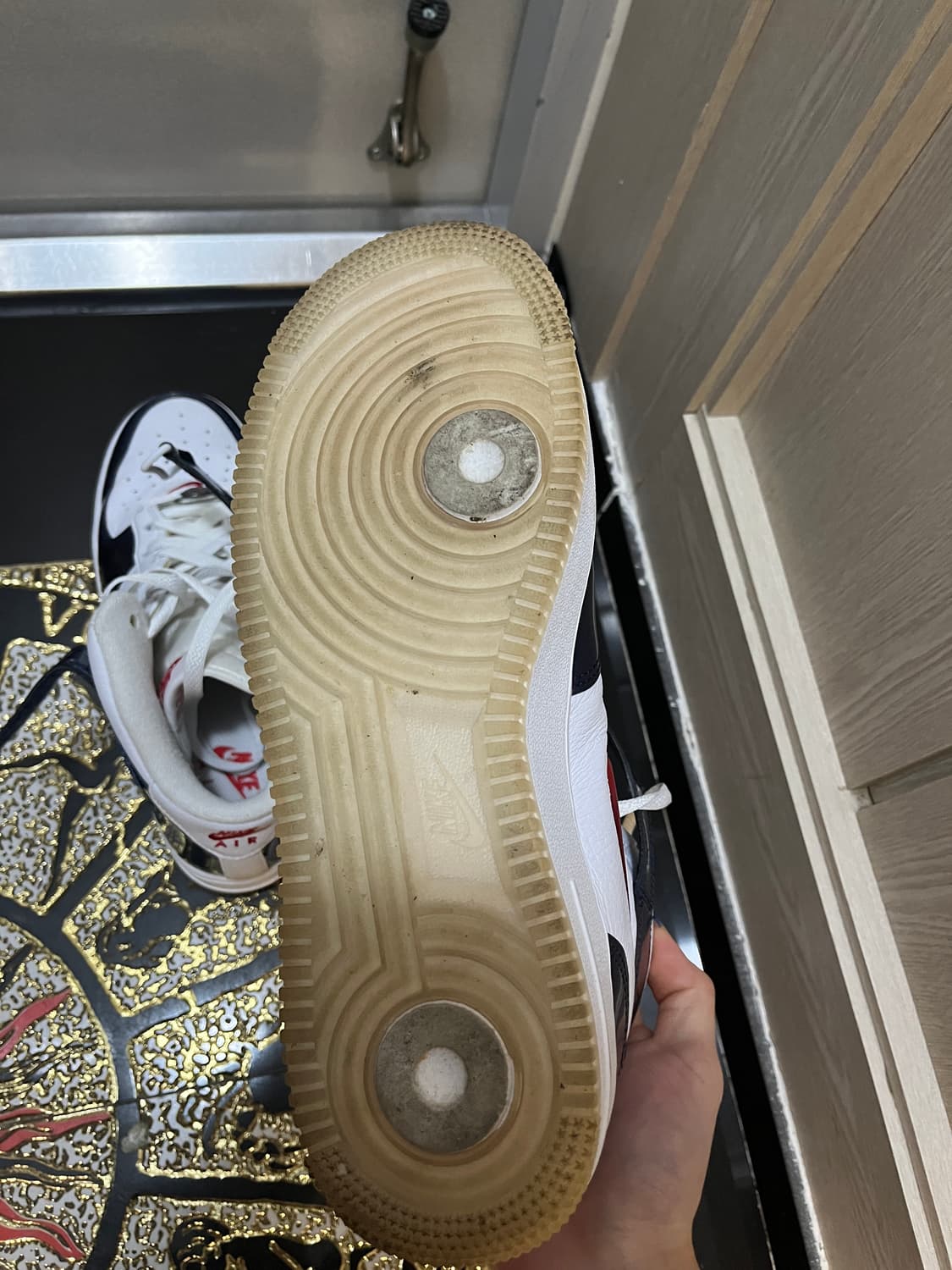 나이키 에어포스 1 미드 QS 유니버시티 레드 앤 미드나잇 네이비 상품이미지5