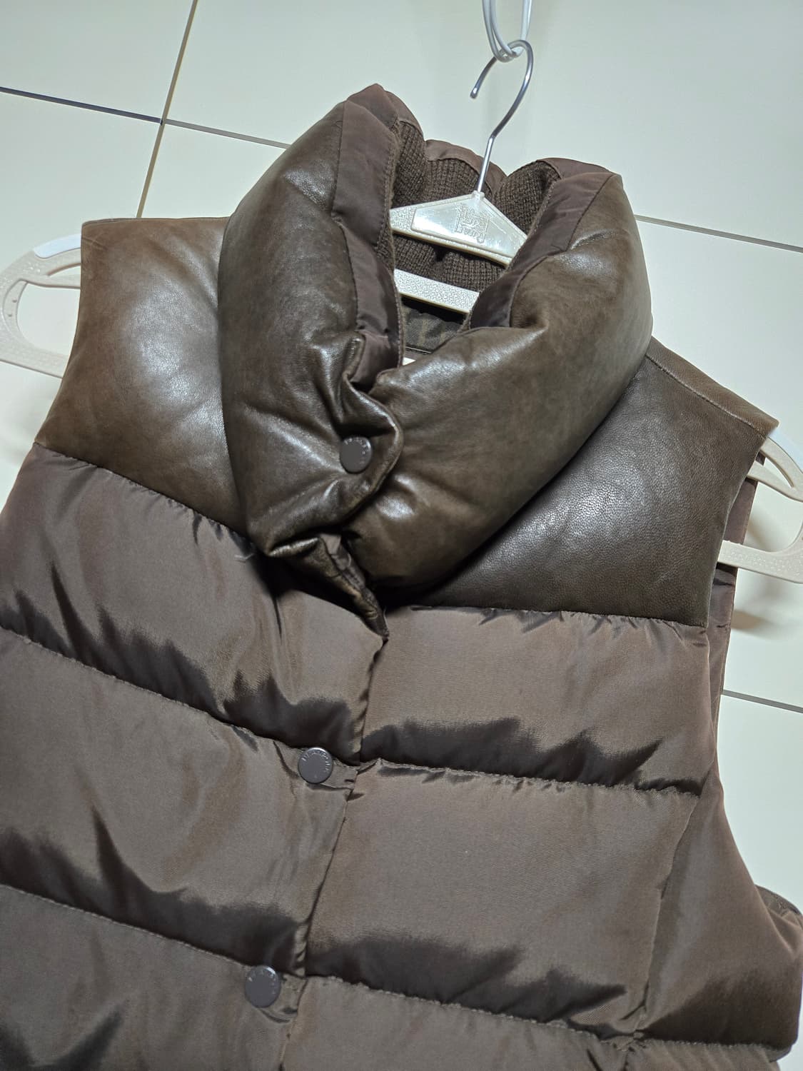 빈폴 여성 양가죽 구스다운 패딩조끼 상품이미지1