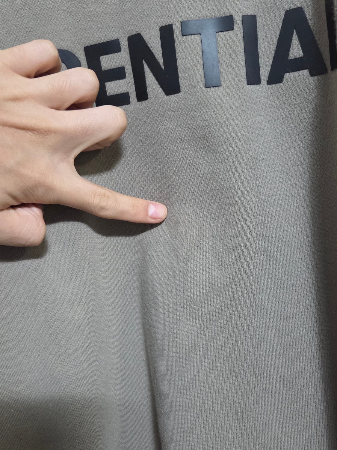 [피어오브갓 에센셜] 전면 로고 라글란 맨투맨 | 00207 상품이미지8