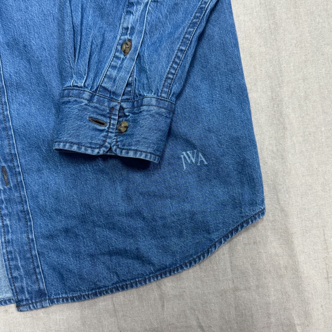 유니클로 x jw앤더슨 재팬 데님셔츠 L 상품이미지3