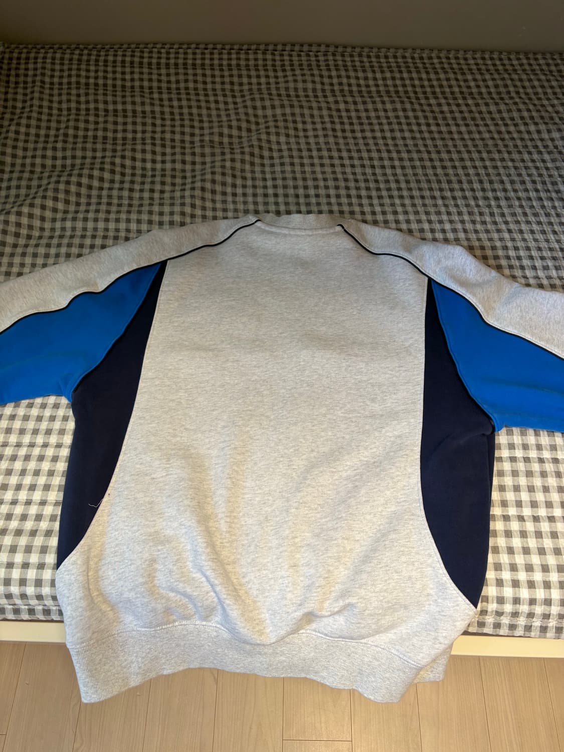 맨투맨 상품이미지2