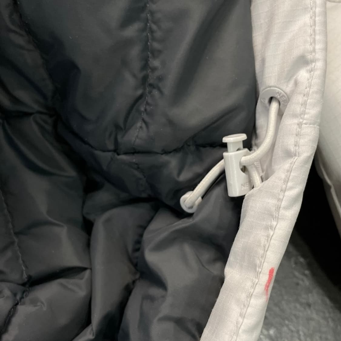 100 네파 퍼텍스 경량패딩  상품이미지5