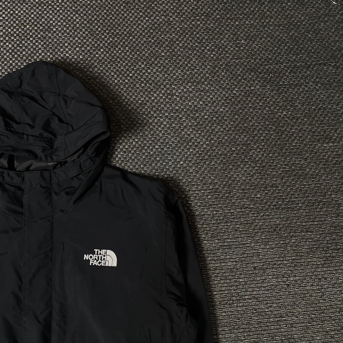 노스페이스 블랙 화이트패치 나일론 바람막이 자켓 L 상품이미지3