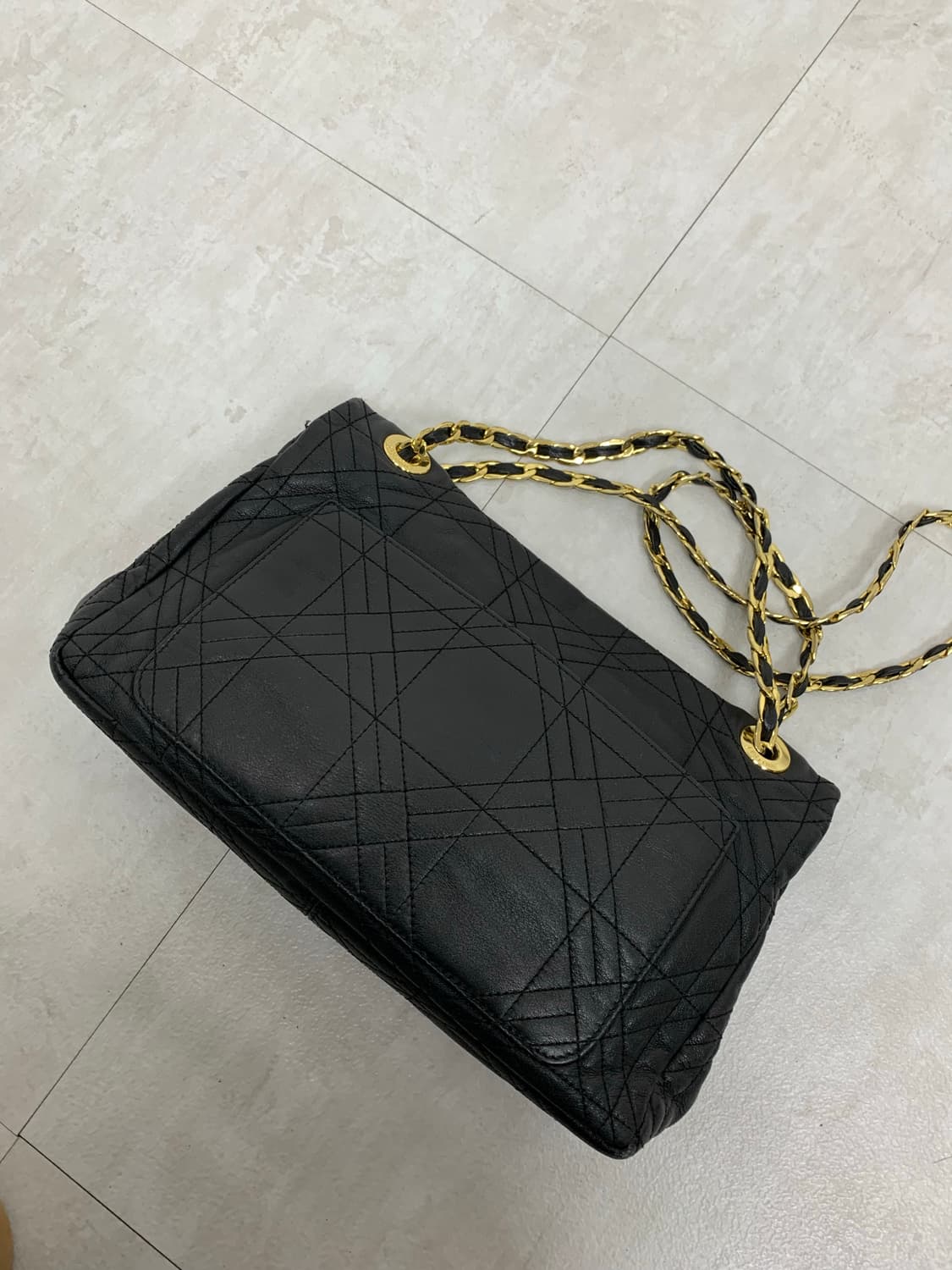 제이에스티나 블랙 레더 금장 숄더백  상품이미지2