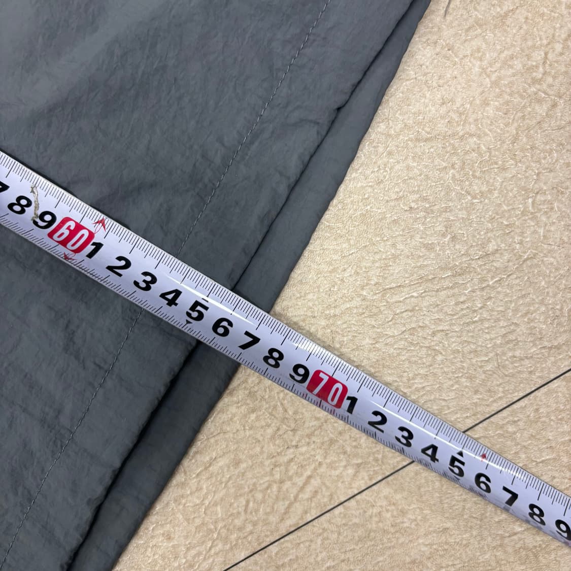 어반디타입 그레이 스몰로고 아노락 상품이미지4