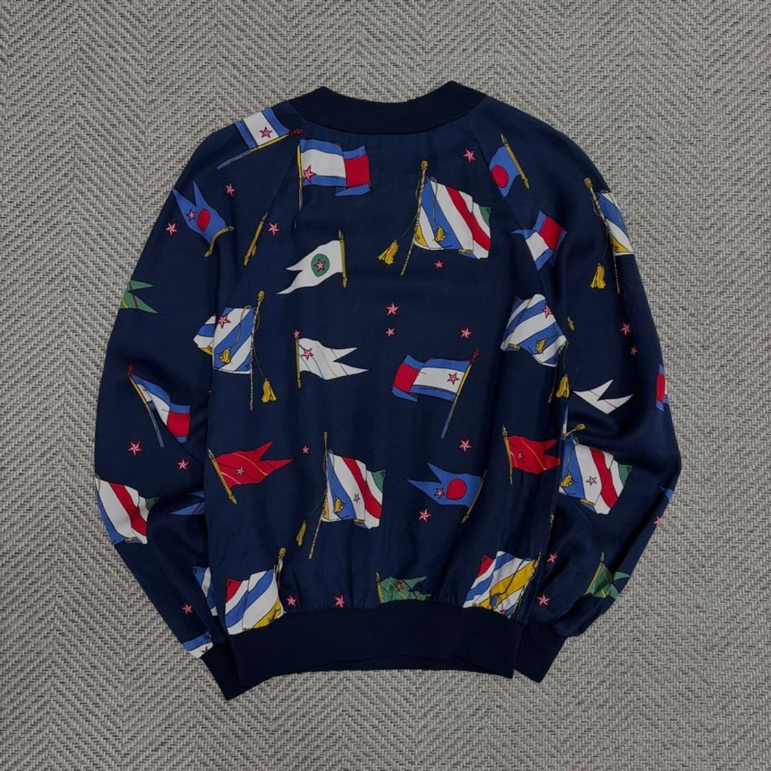 타미힐피거 일러스트 맨투맨 v1321 상품이미지2