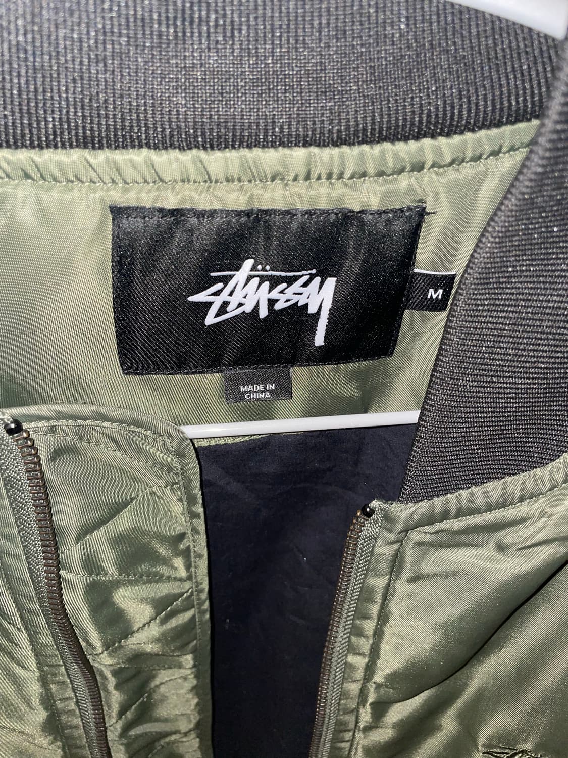 스투시 플라이트 사틴 붐버 재킷 올리브 상품이미지5