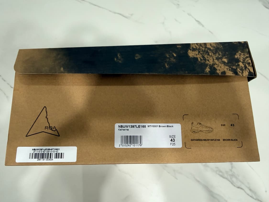 로아하이킹 카타리나(브라운) EU43 황금사이즈(새상품)팝니다. 상품이미지5