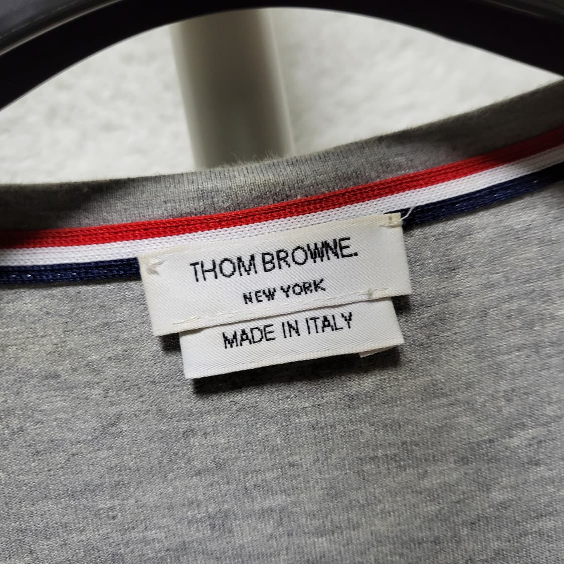 [정품] 4 / 톰브라운 포켓 반팔티  상품이미지4