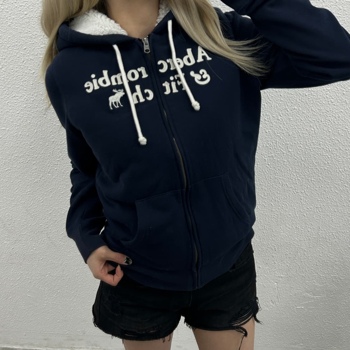 아베크롬비 센터로고 네이비 양털 후드집업 M 상품이미지1