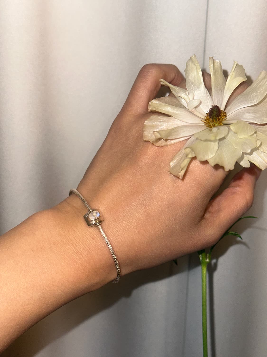 Musta moonstone 925silver bangle 상품이미지2