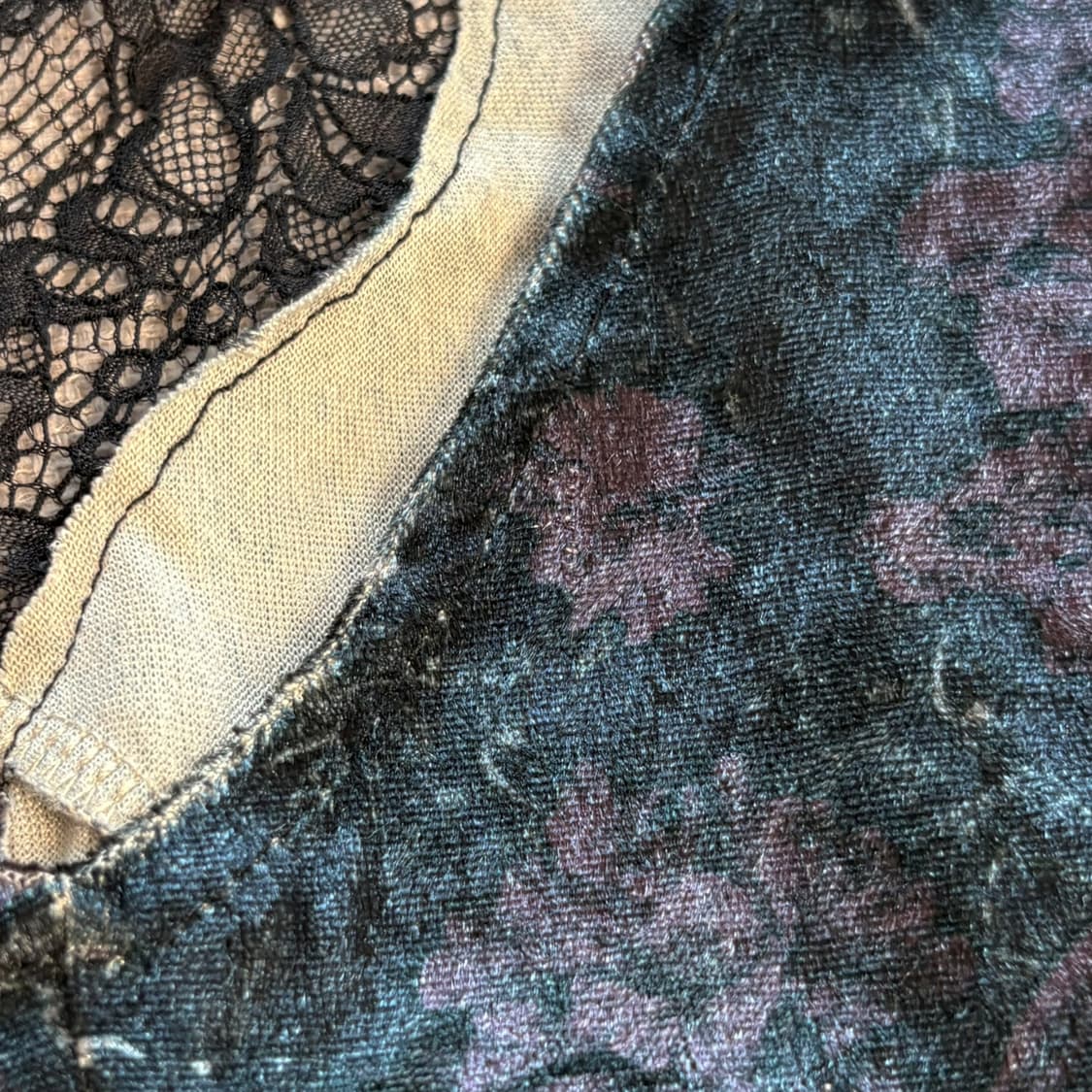 (이체시에눌) 일본 ZARA 오리엔탈 블랙 레이스 트임 포인트 슬립나시 상품이미지3