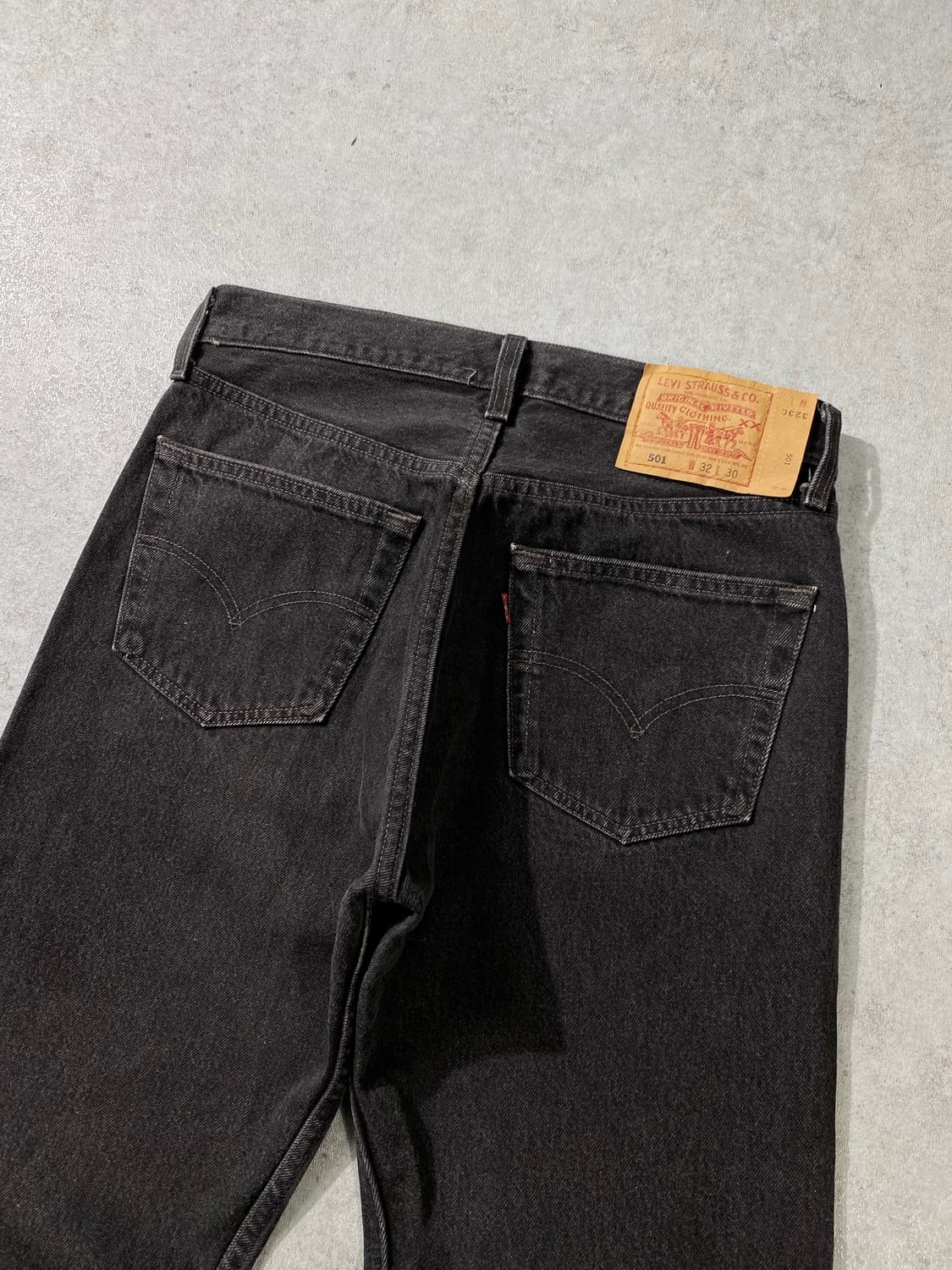 [30] 90s USA 리바이스 501 레귤러핏 흑청 데님팬츠 상품이미지2