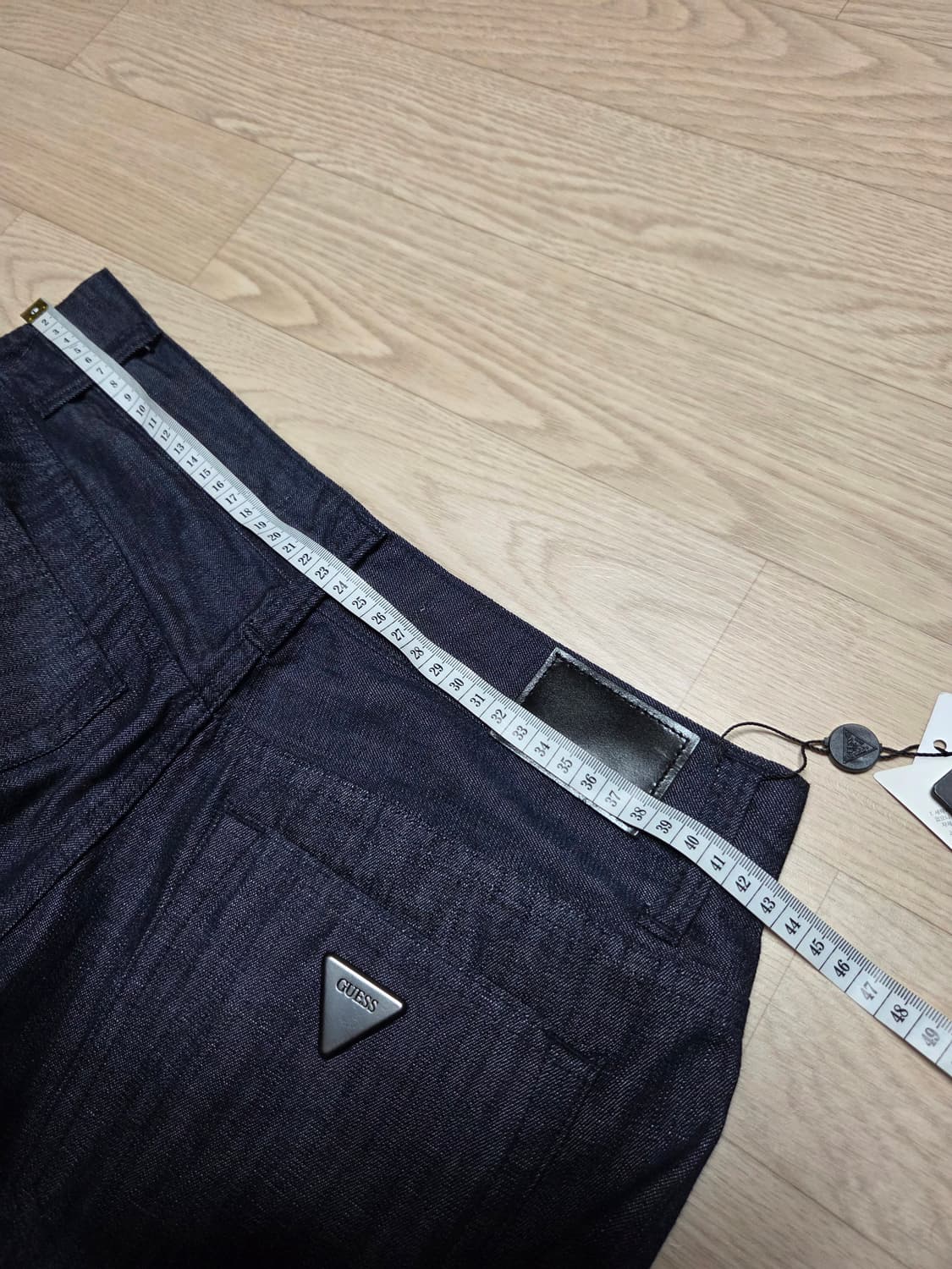 (새상품)GUESS 인디고 데님 슬랙스 원턱 팬츠  상품이미지5