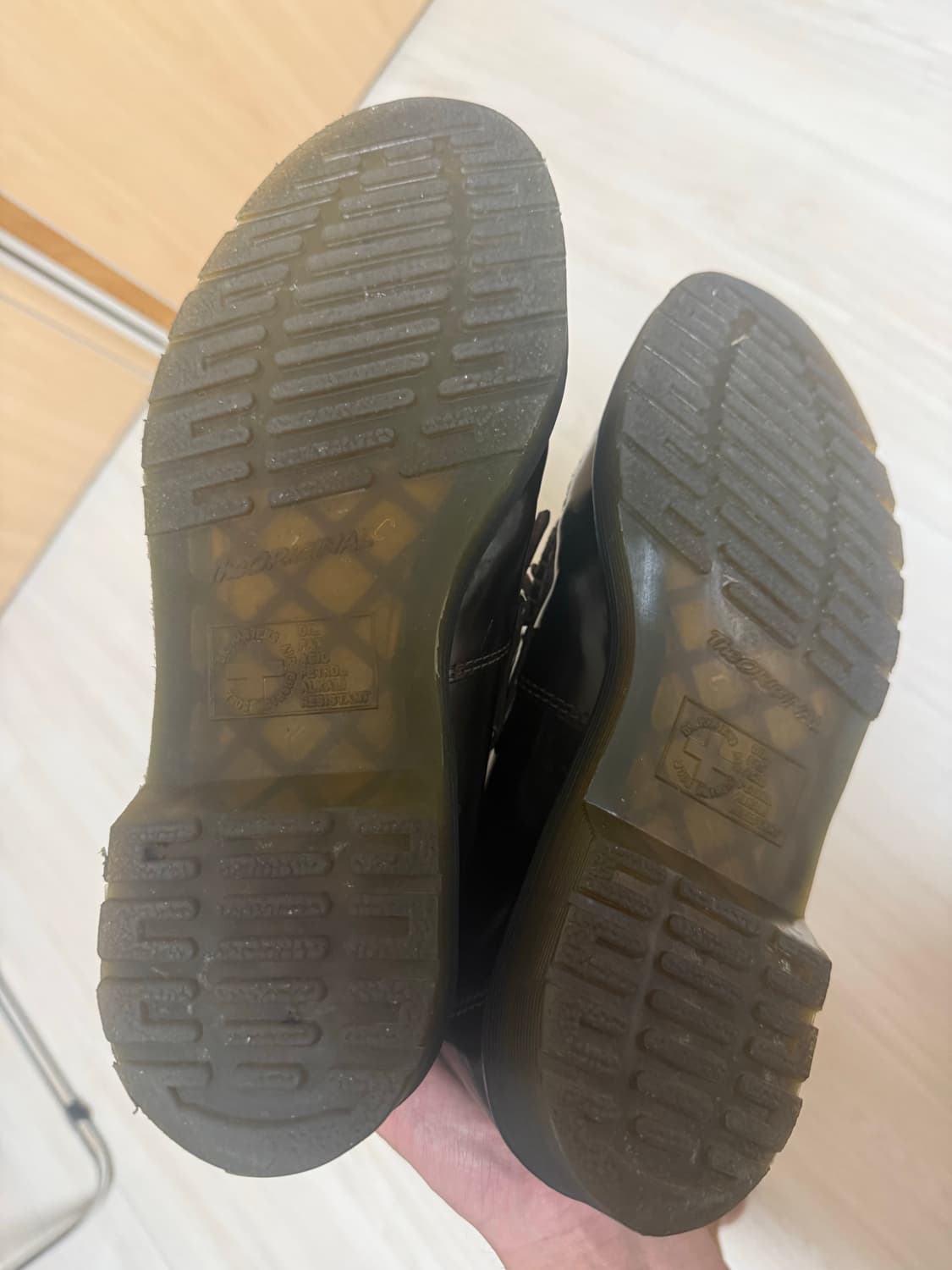 닥터마틴 아드리안 체리 로퍼 상품이미지2