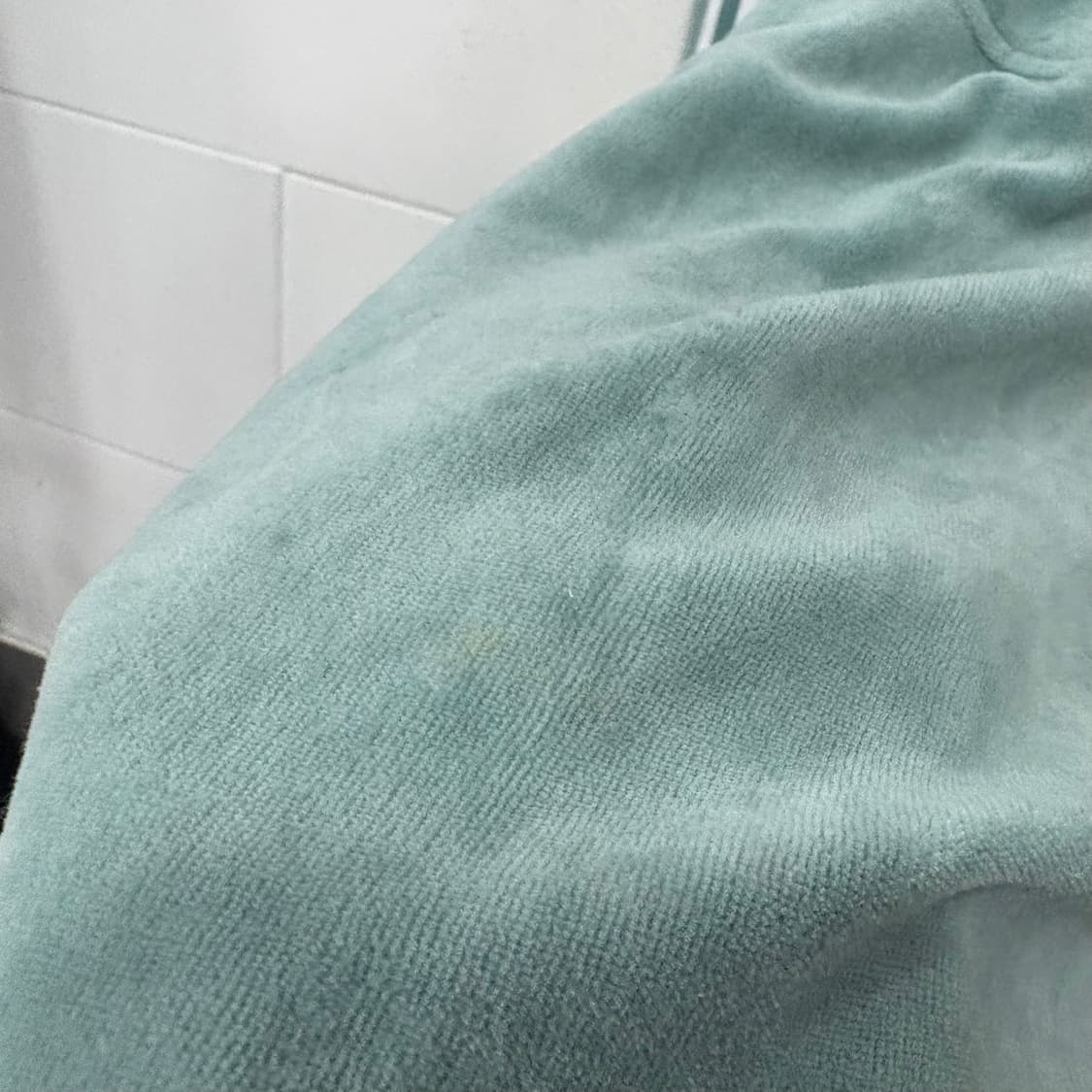 아디다스 벨벳 하프집업 후드티 그린 상품이미지6