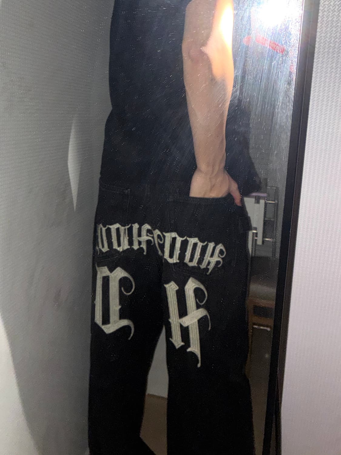 후드후드 자수 데님팬츠 블랙 상품이미지1