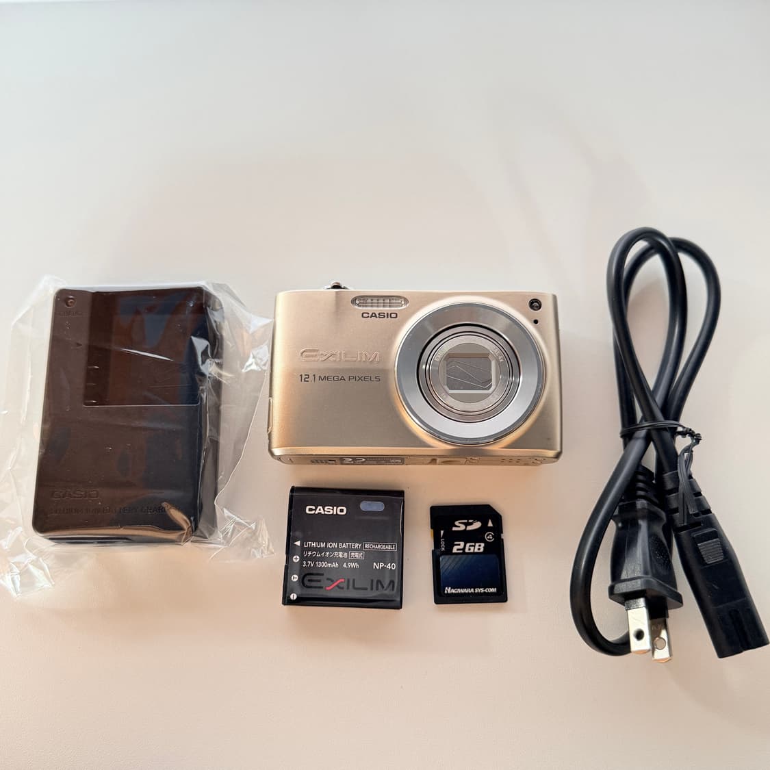 ✨태연 픽✨카시오 엑슬림 EX-Z400 골드 빈티지디카 상품이미지3