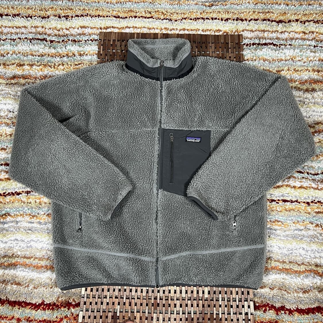 파타고니아 클래식 레트로-X 플리스 자켓 애쉬 탄 상품이미지1