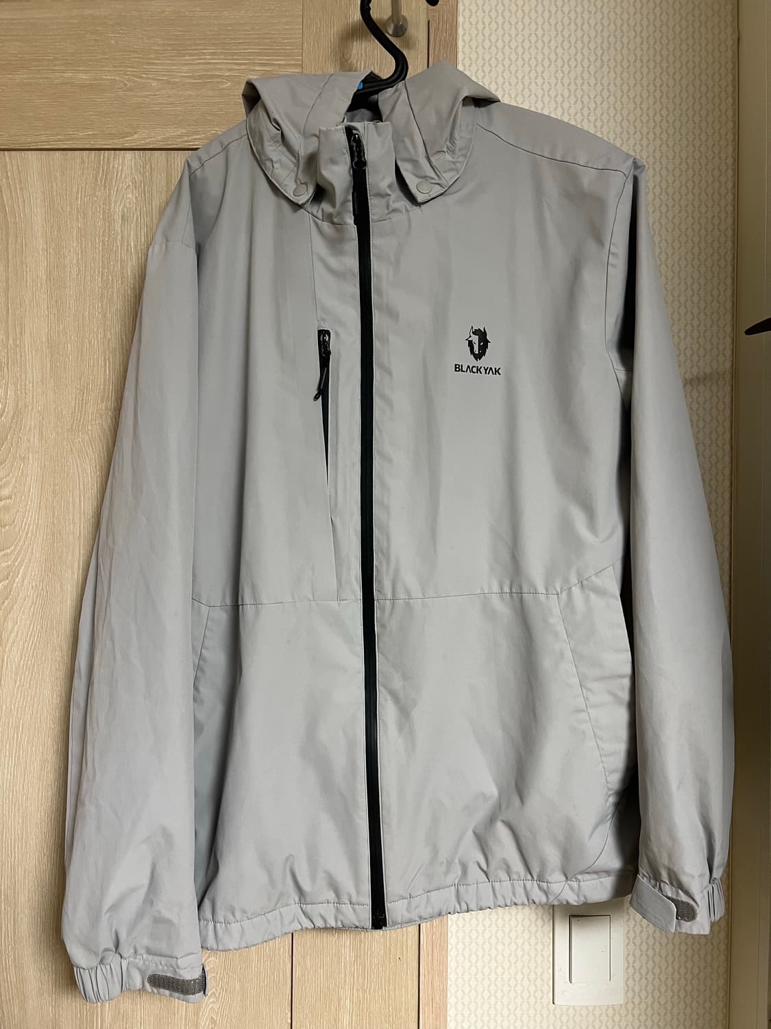 블랙야크 고프코어 그레이 바람막이 윈드브레이커 105 상품이미지1