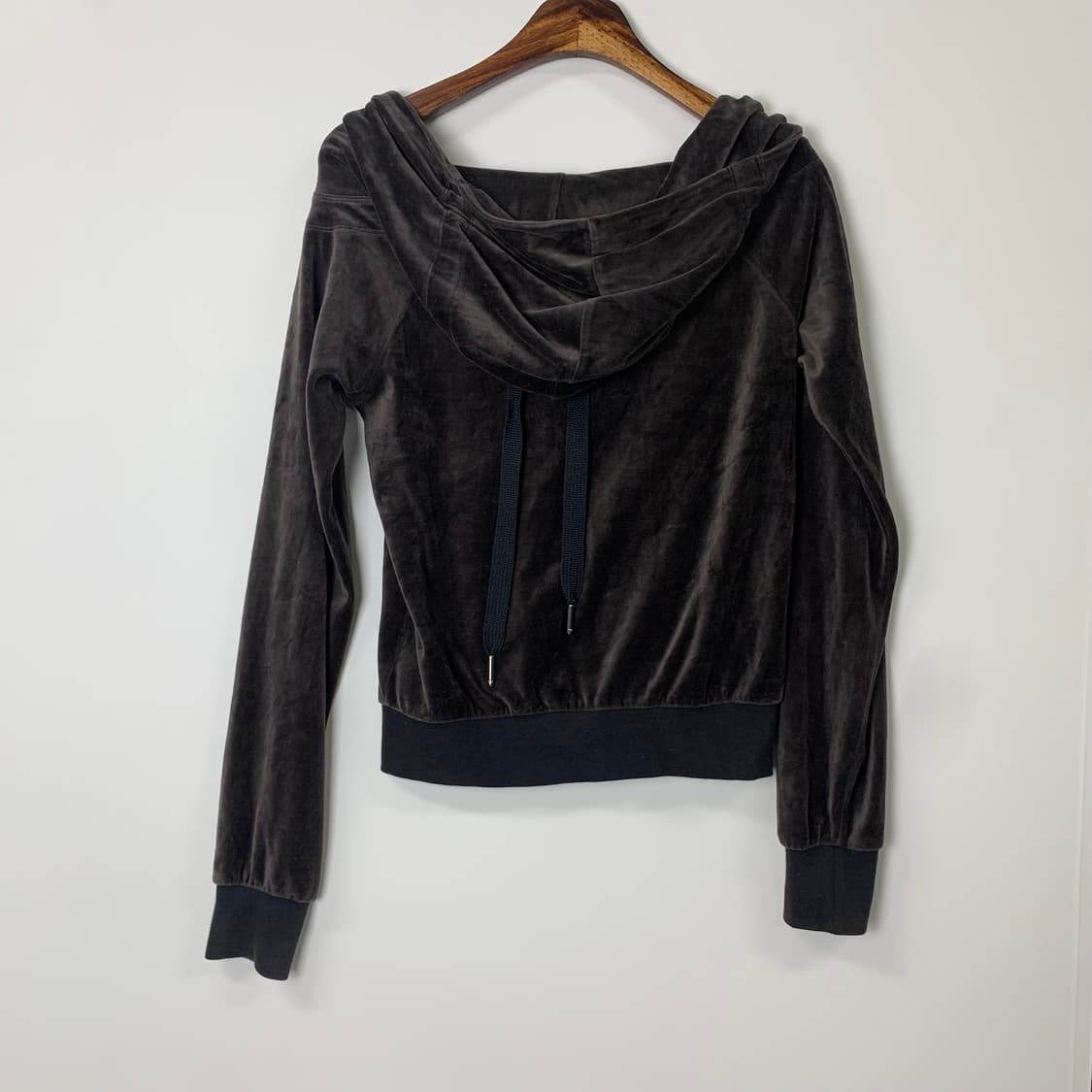 아디다스 대장급 벨벳 브라운 후드 집업 상품이미지3