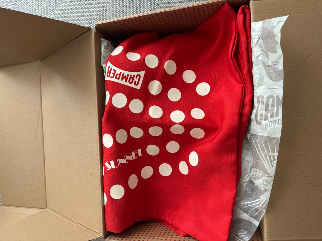 (41) 캠퍼 써네이 펠로티시마 네이비 상품이미지2