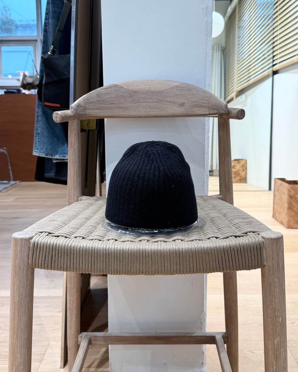 프라다 블랙 레드탭 울 비니  상품이미지5