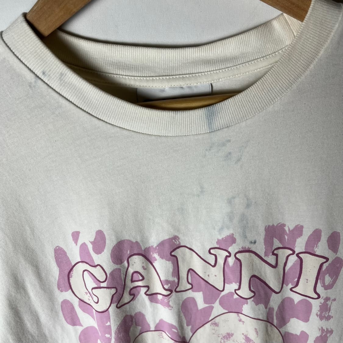 [Ganni] 가니 레오파드 하트 티셔츠 상품이미지2