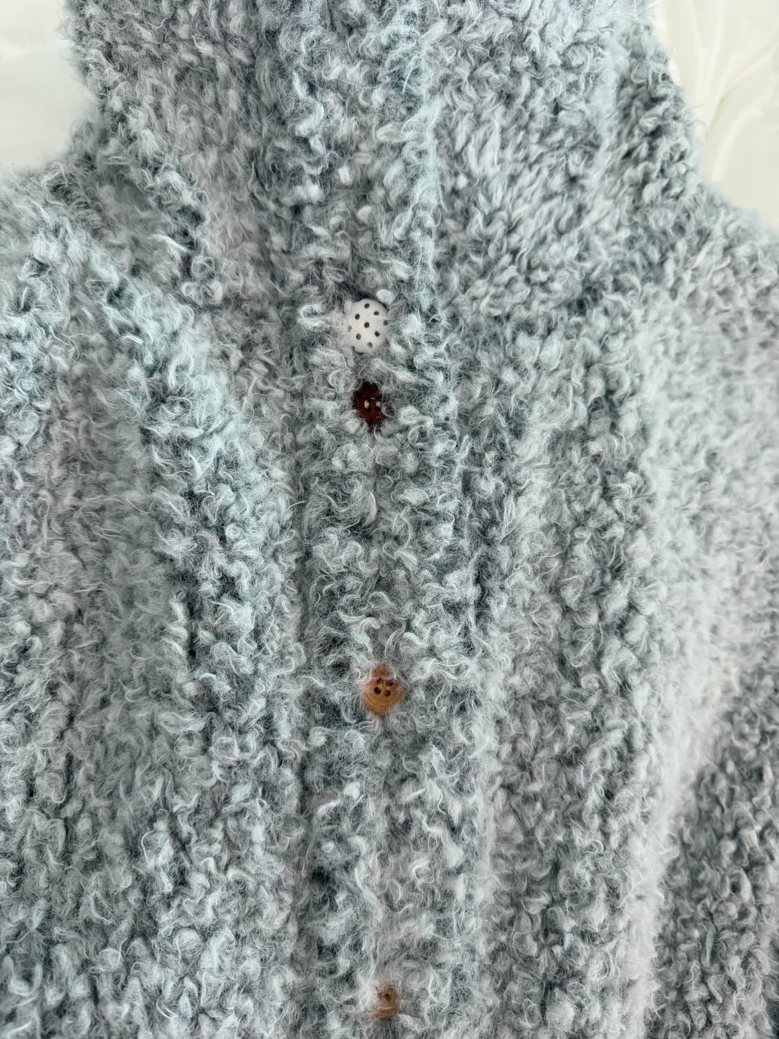 (샵페어리/그레이)fluffy button fleece pullover  상품이미지2