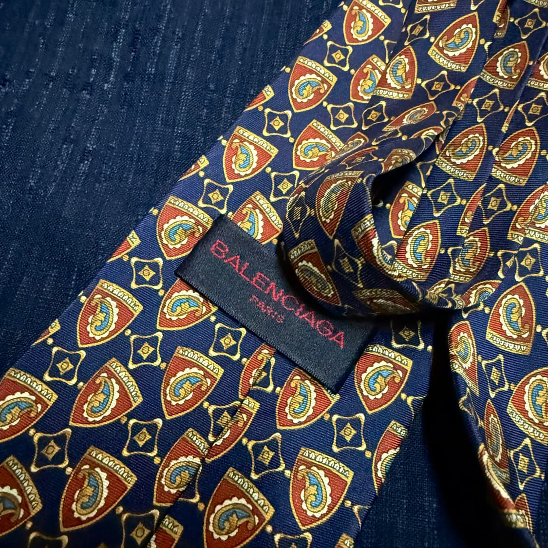 90's 발렌시아가 방패 패턴 실크 타이 상품이미지3