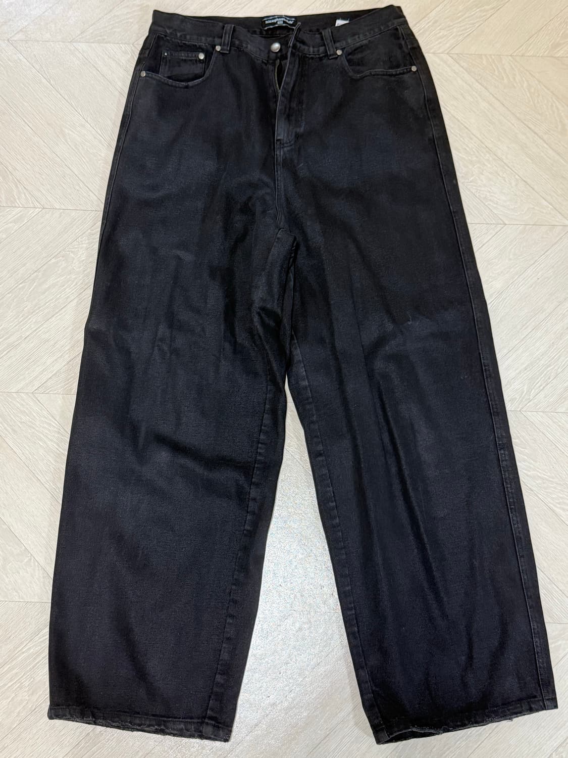 [L] 나이스고스트클럽 빅 와이드 코팅 진 블랙 상품이미지1