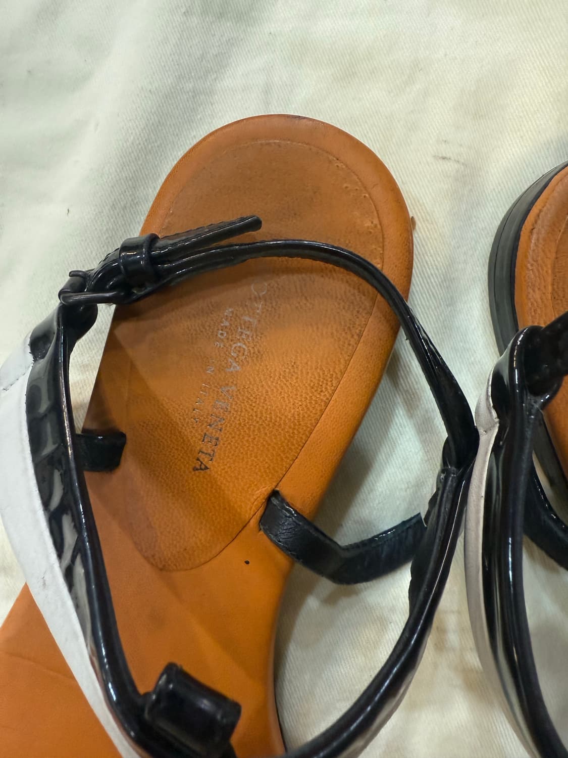 36/230-235 정품 보테카베네타 샌들 팝니다 상품이미지2