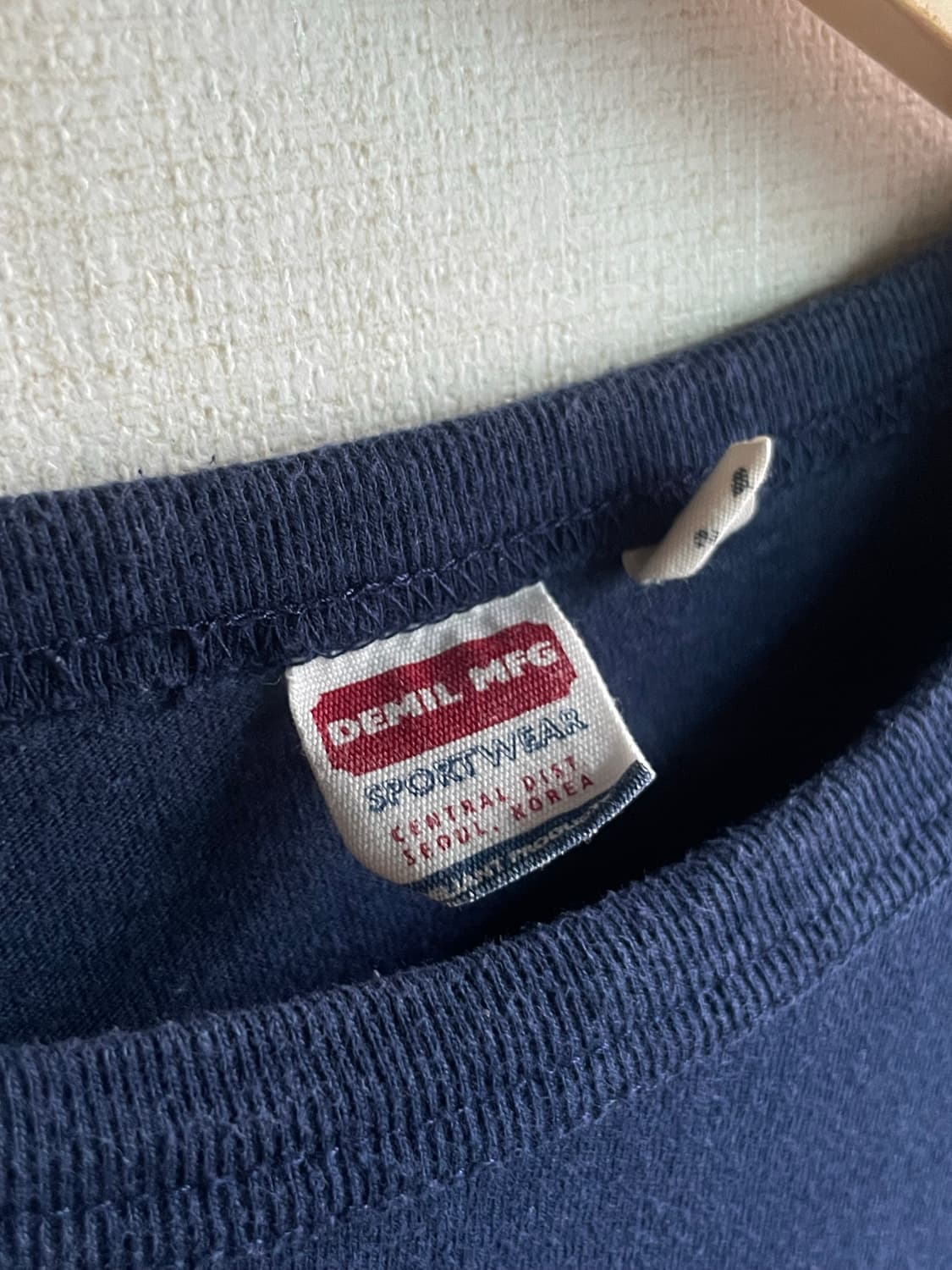 데밀(DEMIL) 튜블러 티셔츠 네이비 2사이즈 상품이미지3